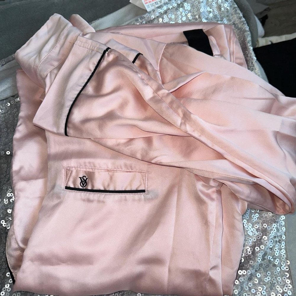 Victorias Secret Womens Pajamas - Picture 2 of 5